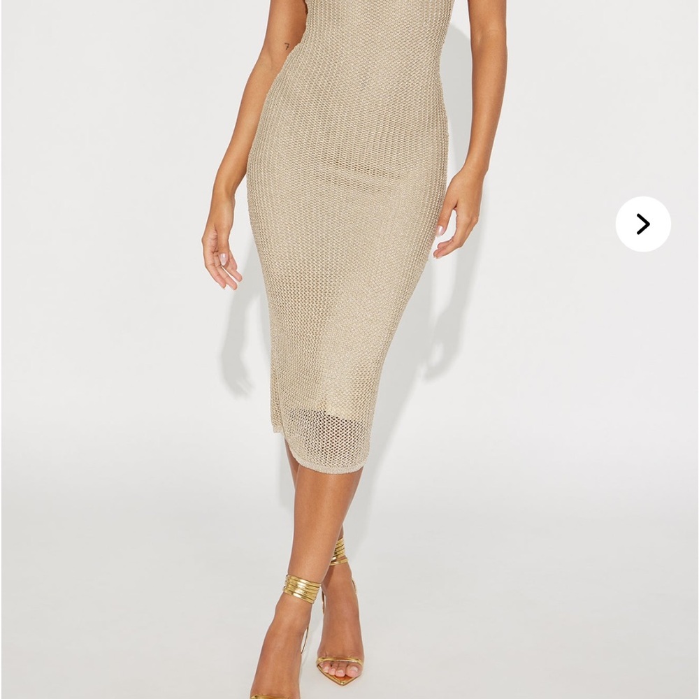 Elegant Gold Knit Dress